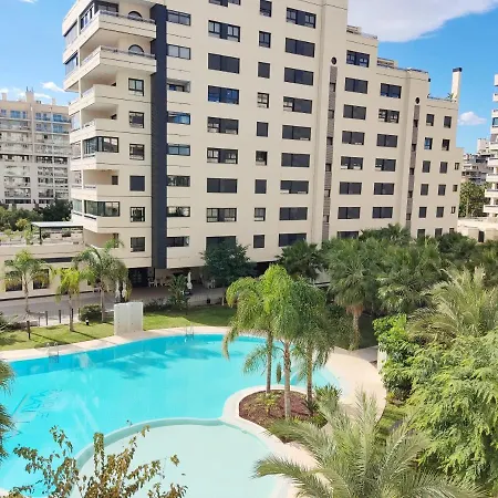 Parque Mariola 300m Paradise Pool Paddle 公寓 *