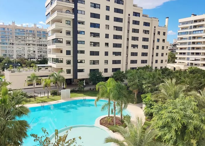 Parque Mariola 300m Paradise Pool Paddle Appartamento *